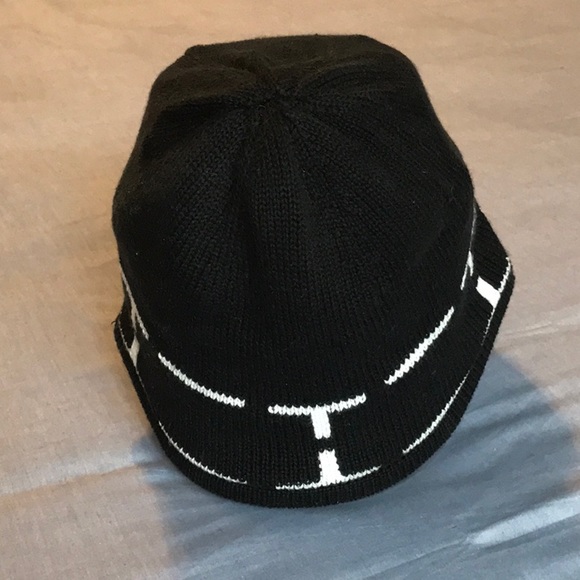 VINTAGE Fiction Clothing - FDCO Clothing Black Radar Brimmed Toque - Picture 2 of 2